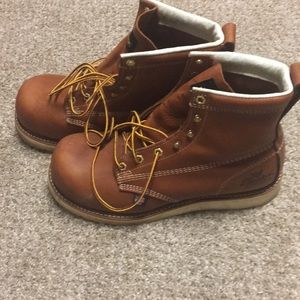Thorogood men’s safety boots